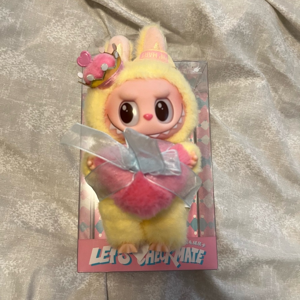 Authentic Popmart Labubu let’s checkmate Queen